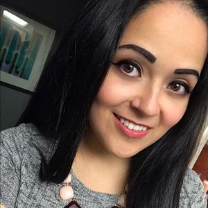 Meet your Posher, Norma